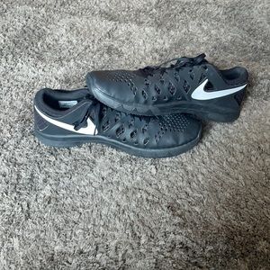 Used Nike trainers